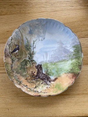 ANCIENNE ASSIETTE PORCELAINE DECO CHIEN DE CHASSE OISEAU PAYSAGE - Photo 1/4