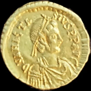 Anastasio I 491-518 d.C. Tremissi d'oro Costantinopoli zecca 492-518 d.C. Raro - Foto 1 di 2
