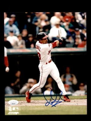 Foto autografada 8x10 de índios Omar Vizquel JSA certificado de autenticidade - Imagem 1 de 3