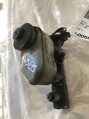 1995 - 1999 LEXUS ES300 Brake Master Cylinder w/ Reservoir Fluid Tank OEM - Image 1 of 4