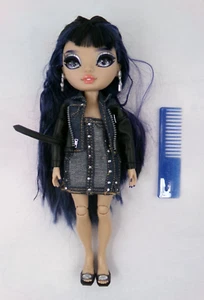 Rainbow High Kim Nguyen 11 Inch Dressed Doll With Comb Series 5 - EUC - Picture 1 of 17