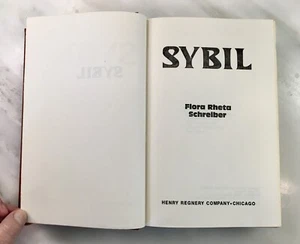 Sybil by Flora Rheta Schreiber 1973 Hardcover First Edition - Picture 1 of 10