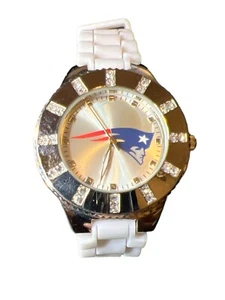 NFL Patriots Damenuhr rosa Leder und weißes Kautschukband von Game Time gebraucht, in einwandfreiem Zustand - Bild 1 von 7