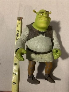 "Figura de 7"" Shrek Macfarlane con accesorio" - Imagen 1 de 6