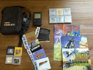Nintendo Game Boy Pocket No. MGB-001 Lot Of Games, Manuals, Posters, Case WORKS - Picture 1 of 12
