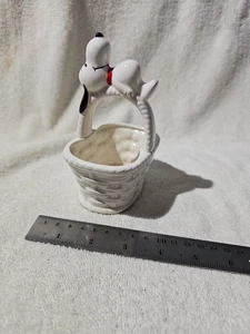 Vintage 1966 Peanuts Snoopy Ceramic Schulz Basket Planter  - Picture 1 of 6