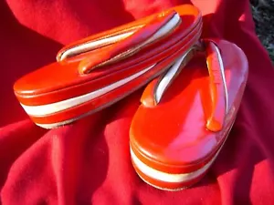Vintage Japan Geta Shoes Sandals Very Small- red patent leather 1950's - Picture 1 of 2