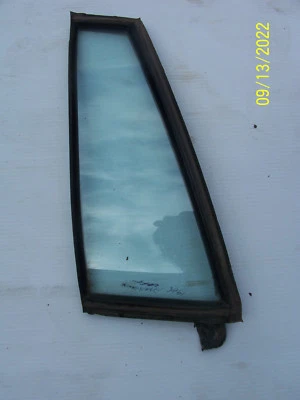 Pontiac Parisienne 1985 puerta trasera izquierda ventana vidrio 1/4 ventilación fabricante original usado Lesabre Foto 1 de 4