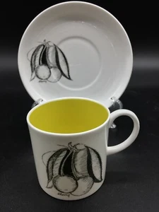VTG SUSIE COOPER BONE CHINA ENGLAND CHERRY BLACK WHITE YELLOW DEMITASSE CUP SET - Picture 1 of 10