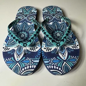 VERA BRADLEY FLIP FLOPS, SIZE 5-6 Small, BLUE ISLAND MEDALLION, NWT - Picture 1 of 8