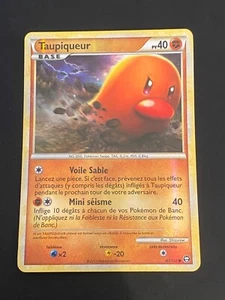 CARTE POKEMON TAUPIQUEUR 61/102 FR REVERSE HS TRIOMPHE - EXC+ - Imagen 1 de 4