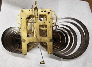 Antike Gilbert Manteluhr mechanisches Uhrwerk !BESCHÄDIGT! - Bild 1 von 8