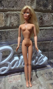 Barbie Teen Skipper Modepuppe blond nude mit gelben Ohrringen Y2K Vintage - Bild 1 von 13
