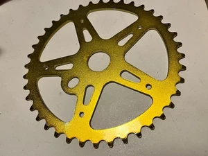 Vintage NOS 1980er BMX 40t Kettenblatt, Stahl mit klarem Gold Finish  - Bild 1 von 8