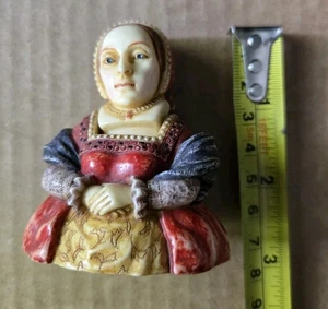 Statuina Pot Bellys Kathryn Howard - Foto 1 di 2