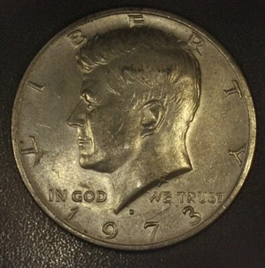 1973-D Kennedy Half Dollar With Strong Strike Doubling On Reverse 01 - Picture 1 of 7