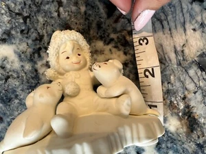 Vintage Little Tykes on Ice Figure with  Baby seals - Picture 1 of 6