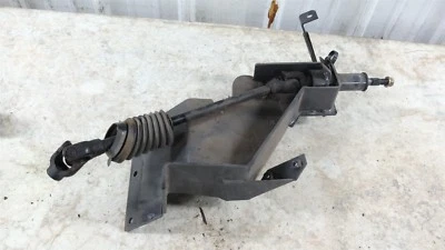 07 Kubota RTV 1100 RTV1100 steering stem shaft and mount bracket Foto 1 de 4