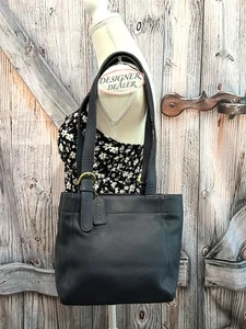 COACH Vintage SoHo Shoulder Handbag 4157 Dark Blue EUC! - Picture 1 of 12