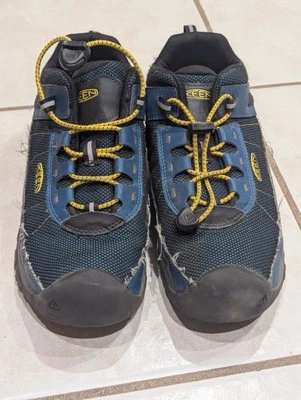 Zapato azul de senderismo con ventilación deportiva Targhee talla 5 Keen para niños Foto 1 de 4