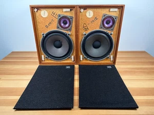 Wharfedale Denton 2 Hi-Fi Stereo Speakers Bookshelf Audio Vintage Made England - Picture 1 of 24