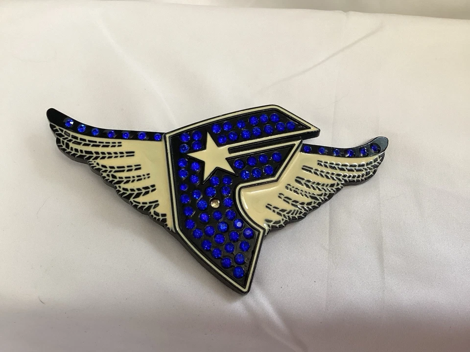 Пряжка для ремня с буквой «F» синие стразы и эмаль  - Изображение 1 из 4