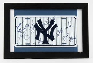NY YANKEES MULTI SIGNED FRAMED LICENSE PLATE MIRANDA VERAS VILLONE WHELAN BROWN+ - Picture 1 of 4