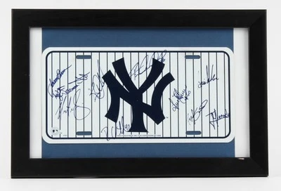 NY YANKEES MULTI SIGNED FRAMED LICENSE PLATE MIRANDA VERAS VILLONE WHELAN BROWN+ - Image 1 of 4