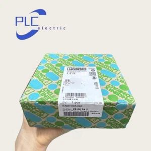 2906242 1PCS NEW Phoenix MACX MCR-VDC Voltage Measuring Transmitter - Picture 1 of 2