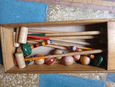 Ancien Jeu de croquet de salon en bois dans sa boîte, vers 1900 - Photo 1/4