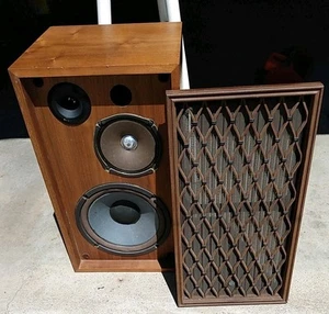 One 1 Pioneer CS-66 speaker rich wood grain, Good condition /Read b4 buying. - Picture 1 of 10