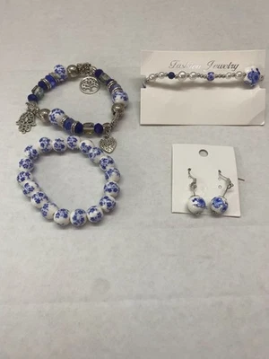 Juego de pulsera y pendientes de porcelana estilo boho azul y blanco nuevo sin etiquetas Foto 1 de 4