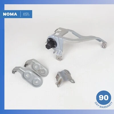 2013 宝马 F10 ActiveHybrid 5 左驾驶员侧挡泥板安装支架 4 件套原始设备制造商 — 第 1/4 张图片