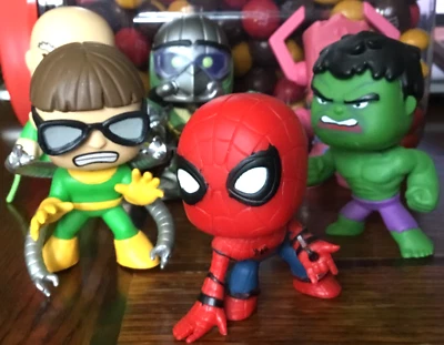 Marvel Avengers 6 Funko Mystery Miniature Bobble Heads Vinyl Figure Mini Hulk - Image 1 of 4