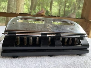 Vintage Mutual 300 Paper Punch Adjustable 3 Hole Punch Heavy Duty Desktop Chrome - Picture 1 of 9
