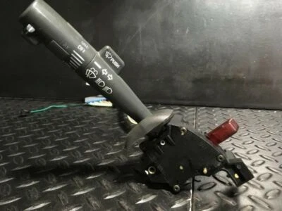 Brazo de control de señal de giro limpiaparabrisas GMC Suburban 1500 95-02 Foto 1 de 4