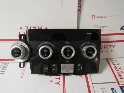 Toyota Sequoia 2008 2009 2010 2011 2012 2013 2014 2015 calefacción aire acondicionado control de clima Foto 1 de 3