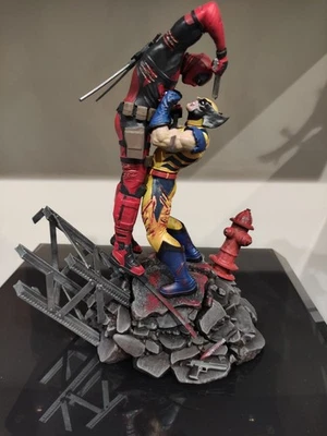 Deadpool & Wolverine - Marvel figure in resina dipinta a mano consegna 30 - 90 g - Immagine 1 di 4