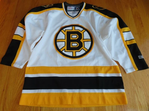 Vintage 1990's CCM BOSTON BRUINS (MD) Hockey Jersey w Stitched EMBLEM BEAR White Cover