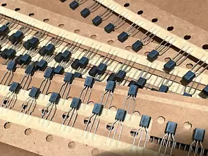 50 x 2N5401 Philips rauscharm NF 8 dB HV 160 V AMP PNP Transistor goldgebunden - Bild 1 von 8