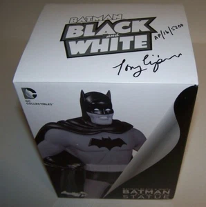Batman Black & White 7.75" H Statue Signed by Tony Cipriano AP 16/5200 Sealed - Picture 1 of 6