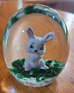 Vintage Signed Gibson Art Glass Rabbit Bunny Sulphide Paperweight Easter - Picture 1 of 12