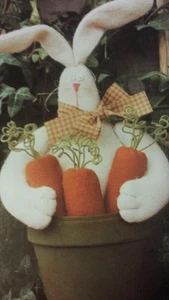 NIP BUNNY HUGS "STIEFMÜTTERCHEN" 12" HASE KANINCHEN IM BLUMENTOPF PUPPE BASTELMUSTER - Bild 1 von 7