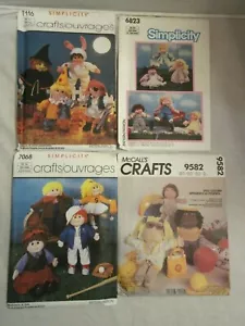 4 modelli vestiti bambola vintage nuovi non tagliati 12 16 18 " Simplicity McCall's Bunny - Foto 1 di 9