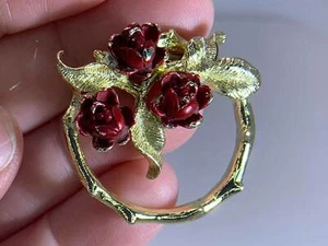 Flower Rose wreath GERRYS Vintage Gold Pin Brooch V-5008* - Picture 1 of 4
