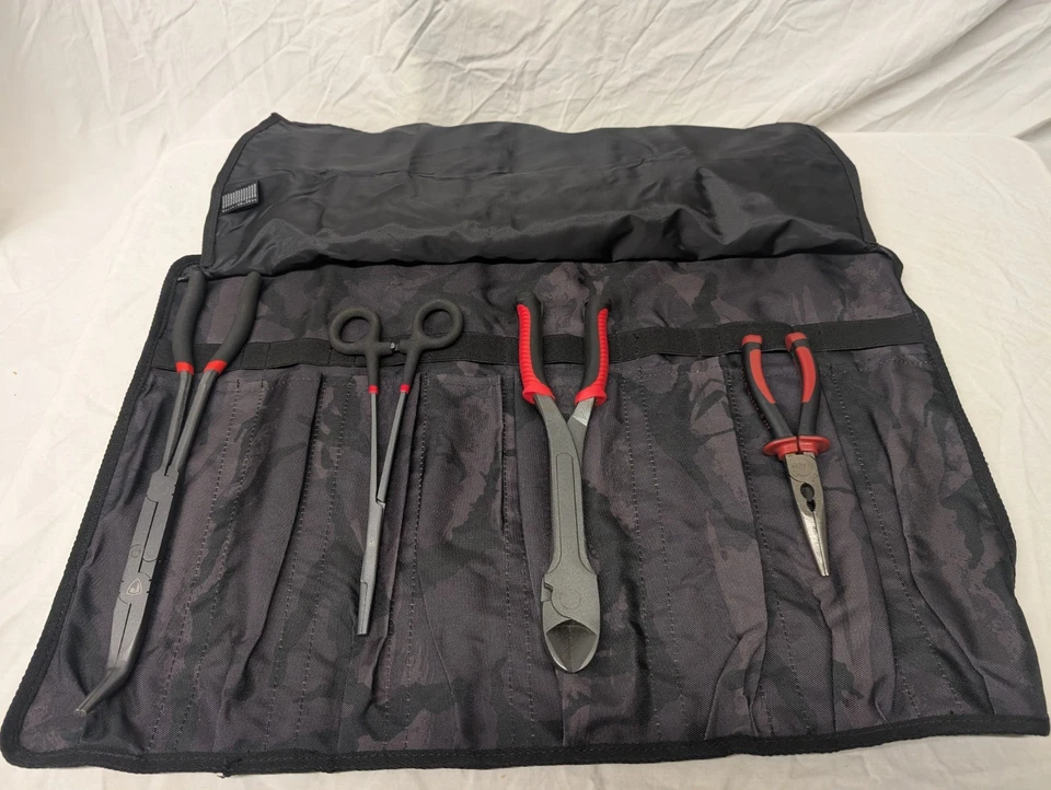 Kit de herramientas Fox Rage - Depredador / Lucio / Piking - Cortadores - Alicates - Forseps - Imagen 1 de 4