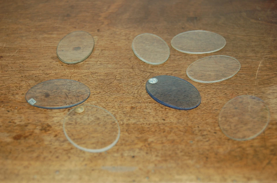 ancien verre de lunettes différentes taille - Photo 1/1