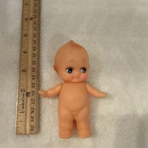 Vintage Kewpie Doll Soft Rubber Movable Arms 4" Taiwan - Picture 1 of 5