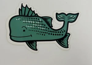 Vineyard Vines grün türkis Fisch auf einem Wal Aufkleber Sticker Neu Rarität - Bild 1 von 3