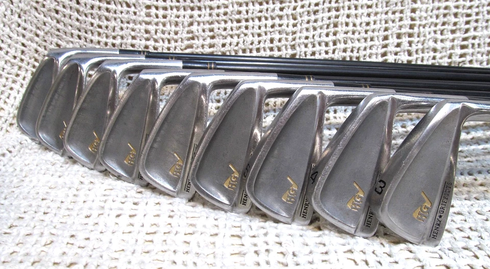 HENRY GRIFFITTS HG (3-PW & SW) 9 件套铁杆套装右手 ~ Reg 硬度石墨杆身 — 第 1/4 张图片